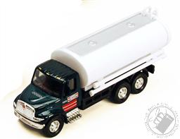 International Oil Tanker Truck Pullback Action Diecast (Colors Vary),Shing Fat LTD