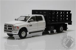 2018 Ram 3500 Flatbed Stake Pickup Truck Dually, White w/ Black Stake Bed, 1:64 Scale Diecast Model,Greenlight Collectibles 