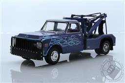 Dually Drivers Series 8 - 1969 Chevrolet C-30 Dually Wrecker - Blue and Black with Flames,Greenlight Collectibles 