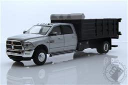 Dually Drivers Series 8 - 2018 Ram 3500 Dually Landscaper Dump Truck - Bright Silver Metallic,Greenlight Collectibles 