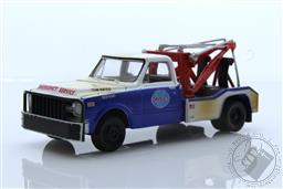 Dually Drivers Series 9 - 1969 Chevrolet C-30 Dually Wrecker - Orville’s Day & Nite Service,Greenlight Collectibles 
