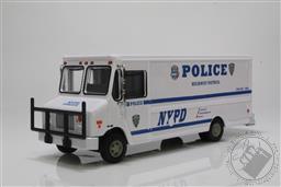 H.D. Trucks Series 18 - 2019 Highway Patrol Step Van - New York City Police Dept (NYPD),Greenlight Collectibles 