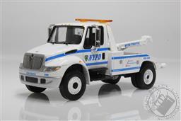 2013 International Durastar 4400 New York City Police Dept (NYPD) Tow Truck - White,Greenlight Collectibles 