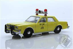 Fire & Rescue Series 2 - 1982 Plymouth Gran Fury - Detroit, Michigan Fire Department Battalion Chief #1,Greenlight Collectibles 