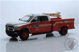 Dually Drivers Series 10 - 2018 Ram 3500 Dually Crane Truck - FDNY (The Official Fire Department City of New York) Plant Ops,Greenlight Collectibles 