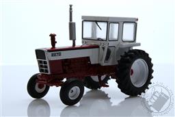 Down on the Farm Series 7 - 1974 2270 Tractor Closed Cab - Red and White,Greenlight Collectibles 