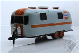 Hitched Homes Series 12 - 1971 Airstream Double-Axle Land Yacht Safari - Custom Gulf Oil,Greenlight Collectibles 