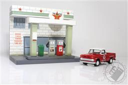 1:64 Diorama - Resin Texaco Station with Diecast 1965 Chevrolet Pickup - Limited Edition,Johnny Lightning