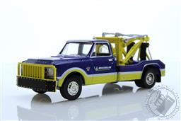 Dually Drivers Series 11 - 1967 Chevrolet C-30 Dually Wrecker - Michelin Service Center,Greenlight Collectibles 