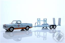 Hitch & Tow Series 27 - 1968 Chevrolet C/K Shortbed Gulf Oil and Gulf Oil Tandem Car Trailer,Greenlight Collectibles