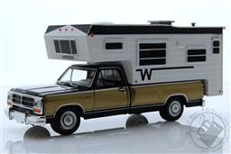 PREORDER 1990 Dodge Ram D-250 Royal SE with Winnebago Slide-In Camper - Black and Sand Metallic (Hobby Exclusive) (AVAILABLE JAN-FEB 2023),Greenlight Collectibles