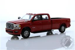PREORDER Showroom Floor Series 3 - 2022 Ram 2500 Laramie 4x4 - Flame Red Clearcoat (AVAILABLE FEB-MAR 2023),Greenlight Collectibles