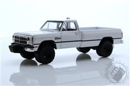 1992 1st Generation Ram Pulling Truck White - Outback Toy’s Exclusive,Greenlight Collectibles