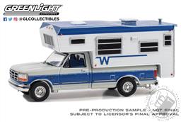 PREORDER 1992 Ford F-250 Long Bed with Winnebago Slide-In Camper - Medium Silver Metallic and Bright Regatta Blue Metallic (Hobby Exclusive) (AVAILABLE JUL-AUG 2023),Greenlight Collectibles