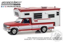 PREORDER 1995 Ford F-250 Long Bed with Winnebago Slide-In Camper - Bright Red and Oxford White (Hobby Exclusive) (AVAILABLE JUL-AUG 2023),Greenlight Collectibles