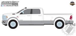 PREORDER Dually Drivers Series 14 - 2020 Ram 3500 Laramie Dually – Bright White and Billet Silver (AVAILABLE NOV-DEC 2023),Greenlight Collectibles