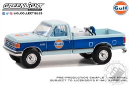 PREORDER Gulf Oil Special Edition Series 2 - 1990 Ford F-150 with Fuel Transfer Tank (AVAILABLE NOV-DEC 2023),Greenlight Collectibles